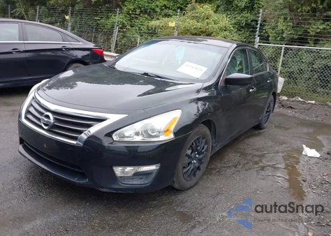 2015 Nissan Altima 2.5/2.5 S/2.5 Sl/2.5 Sv z USA, uszkodzony, nr VIN 1N4AL3AP3FC261533